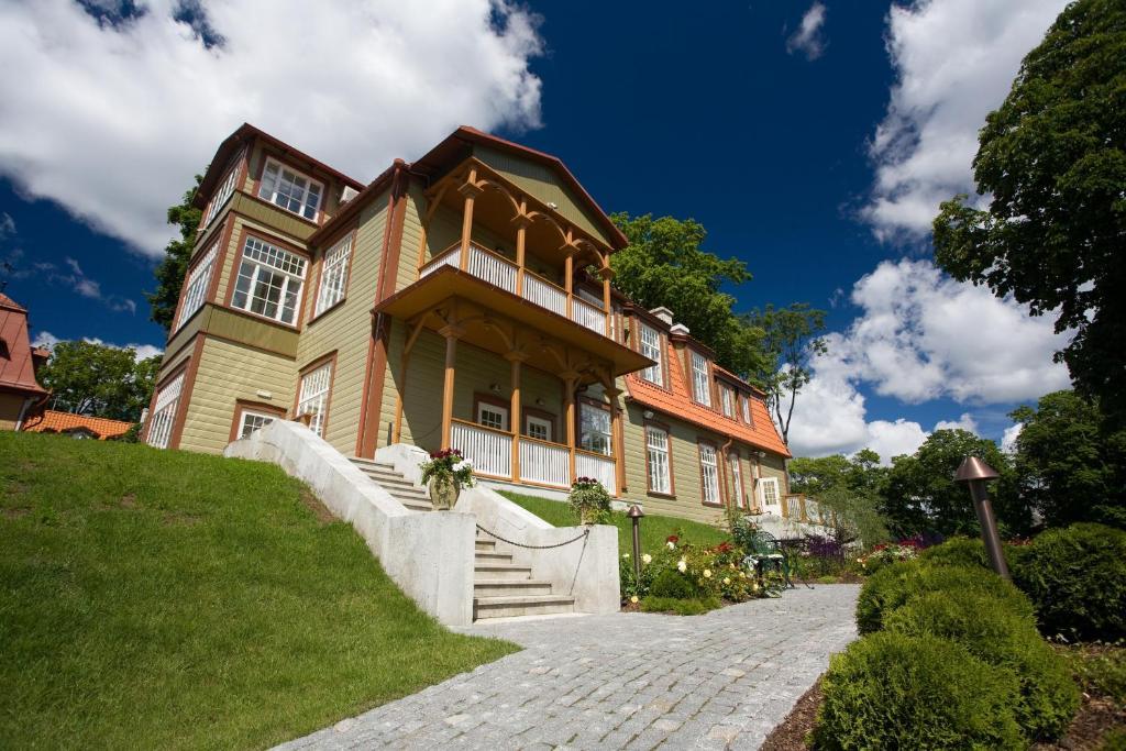 Ekesparre Boutique Hotel Kuressaare Exterior foto